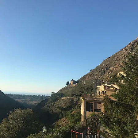 La Casa Della Signorina 度假居 Tripi